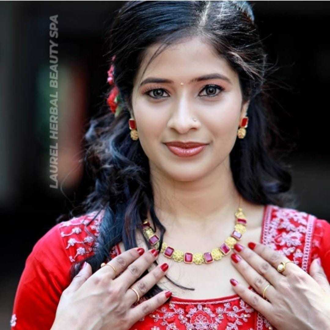 LAUREL HERBEL BEAUTY SPA THALYOLAPARAMBU