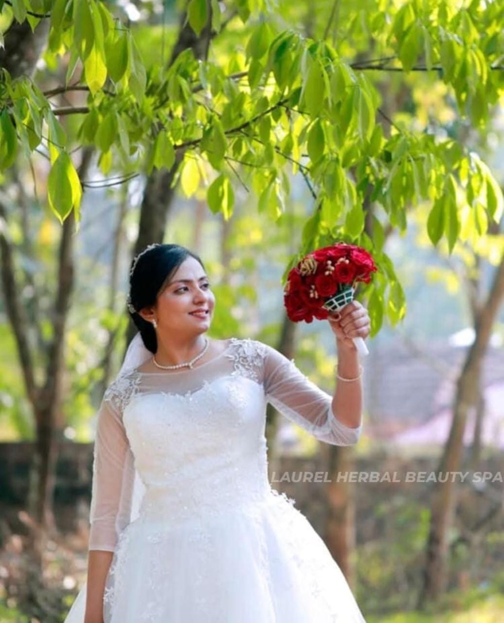 LAUREL HERBEL BEAUTY SPA THALYOLAPARAMBU